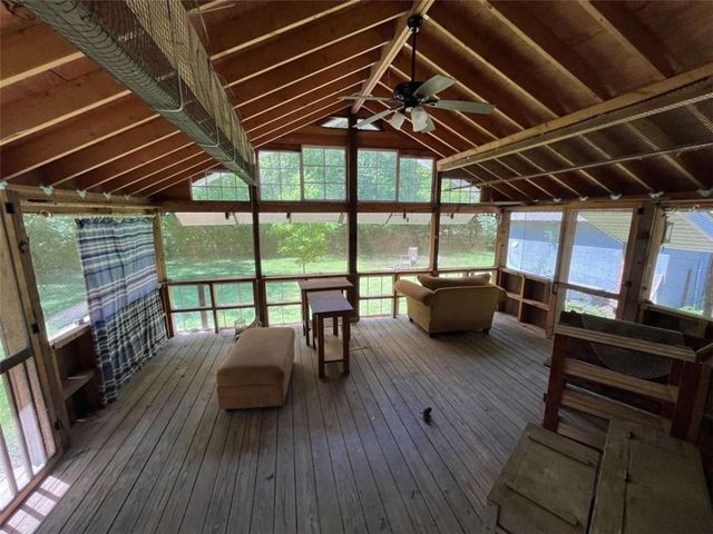 1725 NE Floyd Springs Road, Armuchee, GA 30105