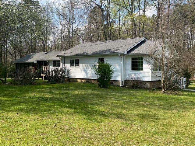 1725 NE Floyd Springs Road, Armuchee, GA 30105