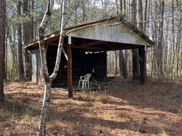 1725 NE Floyd Springs Road, Armuchee, GA 30105