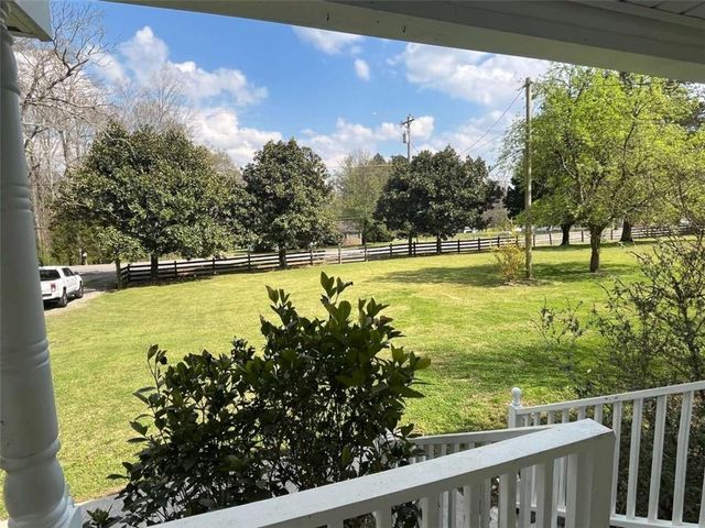 1725 NE Floyd Springs Road, Armuchee, GA 30105