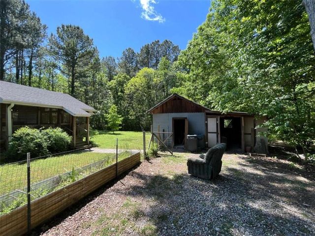 1725 NE Floyd Springs Road, Armuchee, GA 30105