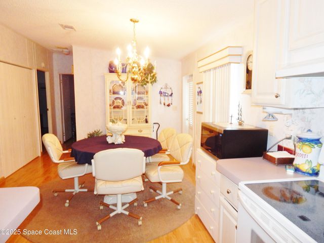 1356 Turkey Creek Drive NE, Palm Bay, FL 32905