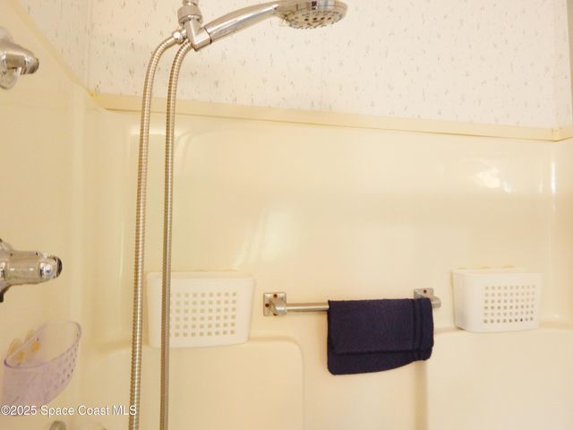 1356 Turkey Creek Drive NE, Palm Bay, FL 32905