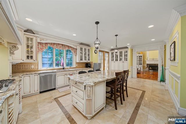 29 Meadow Street, Demarest, NJ 07627