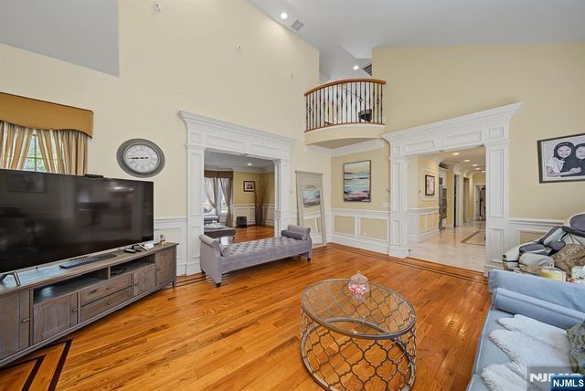 29 Meadow Street, Demarest, NJ 07627