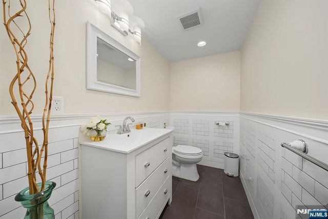 29 Meadow Street, Demarest, NJ 07627