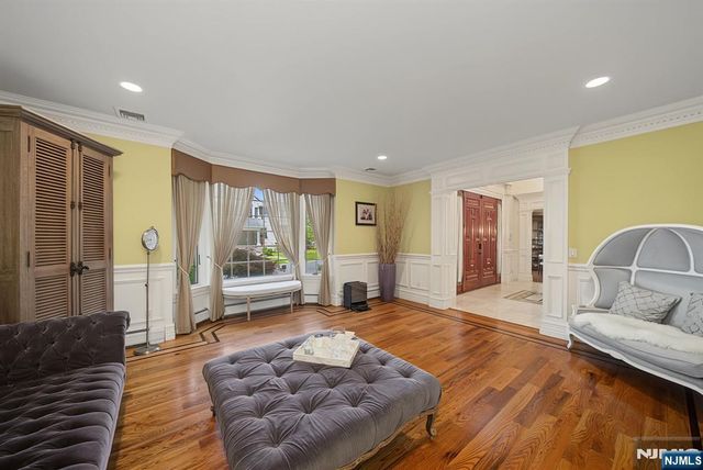 29 Meadow Street, Demarest, NJ 07627