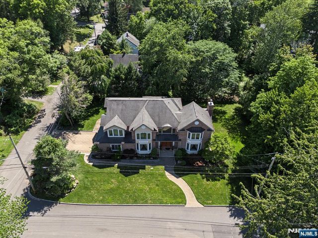 29 Meadow Street, Demarest, NJ 07627