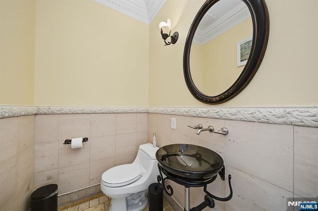 29 Meadow Street, Demarest, NJ 07627