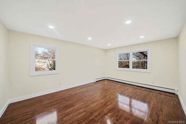 95 Berkshire Drive, Farmingville, NY 11738