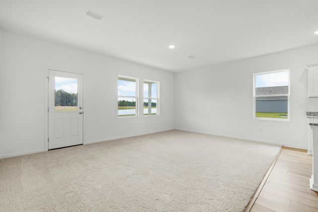 551 Silver Pidgeon St, Aynor, SC 29511