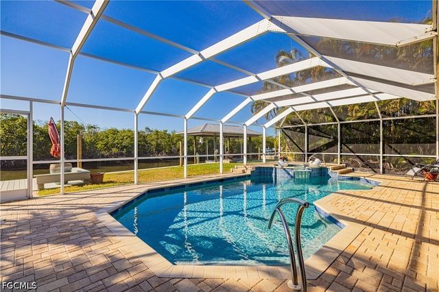 2579 Eighth AVE, St James City, FL 33956