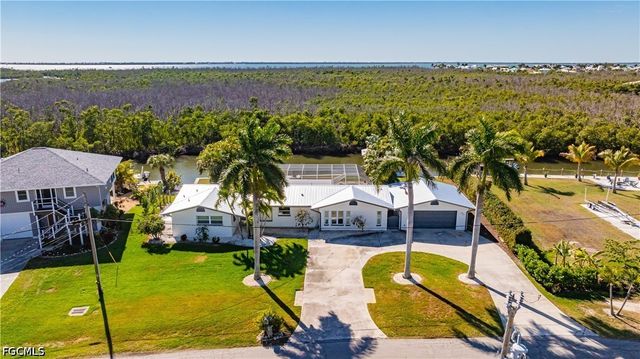 2579 Eighth AVE, St James City, FL 33956