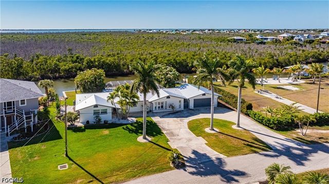 2579 Eighth AVE, St James City, FL 33956