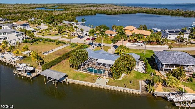 2579 Eighth AVE, St James City, FL 33956