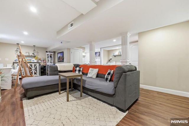 66 7th Avenue, Hawthorne, NJ 07506
