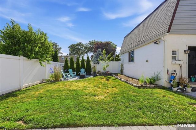 66 7th Avenue, Hawthorne, NJ 07506