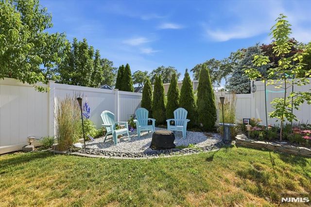 66 7th Avenue, Hawthorne, NJ 07506