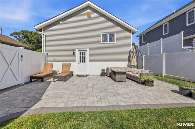 66 7th Avenue, Hawthorne, NJ 07506