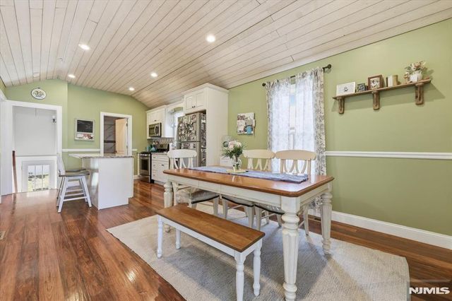66 7th Avenue, Hawthorne, NJ 07506