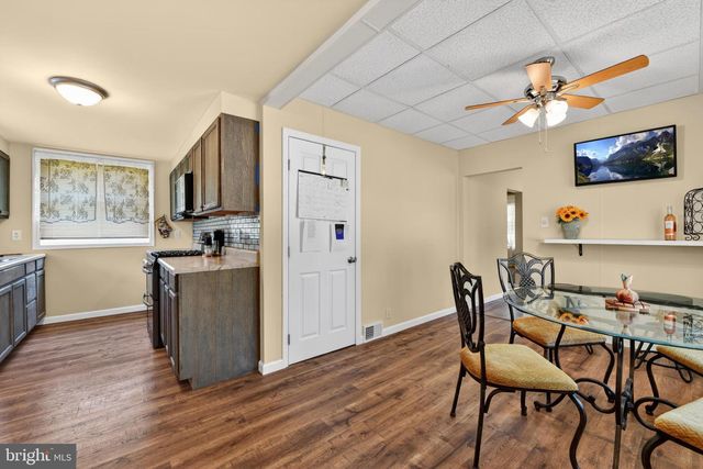 1949 READING AVE, Reading, PA 19609