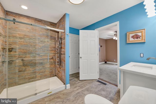 1949 READING AVE, Reading, PA 19609
