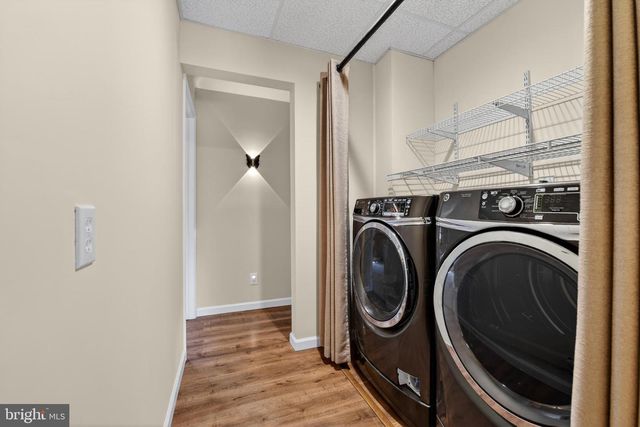 1949 READING AVE, Reading, PA 19609
