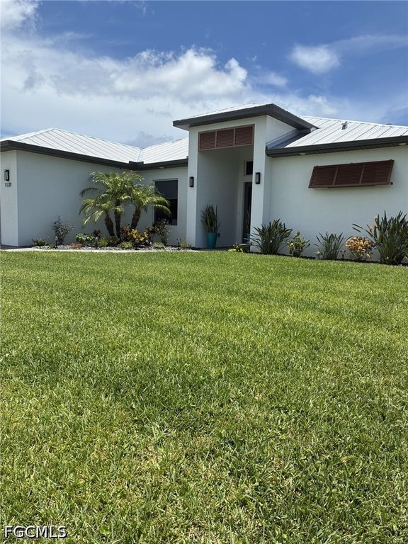 Image 18 of property listing at 1120 NW 42nd PL, Cape Coral, FL 33993