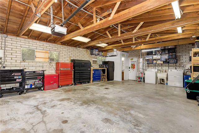 90 Summit, Banning, CA 92220