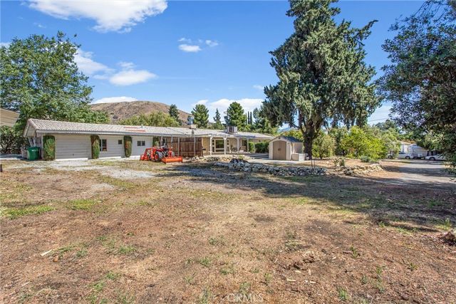 90 Summit, Banning, CA 92220