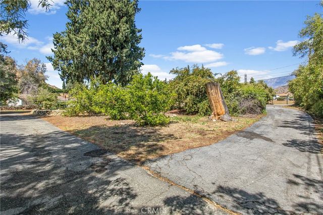 90 Summit, Banning, CA 92220