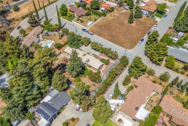 90 Summit, Banning, CA 92220