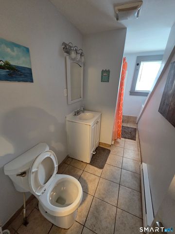 34 Mitchell Avenue, Waterbury, CT 06710