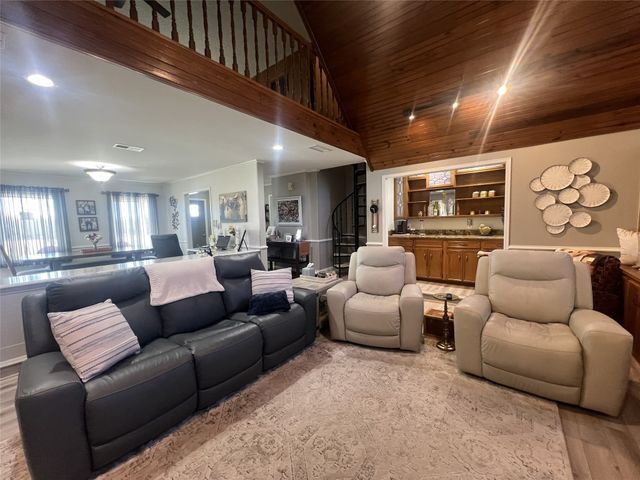 1941 Farm Road 3389, Brashear, TX 75420