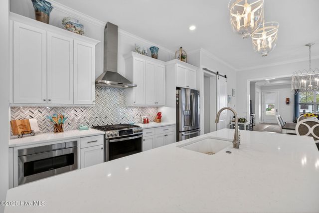 332 Cornubia Drive, Castle Hayne, NC 28429