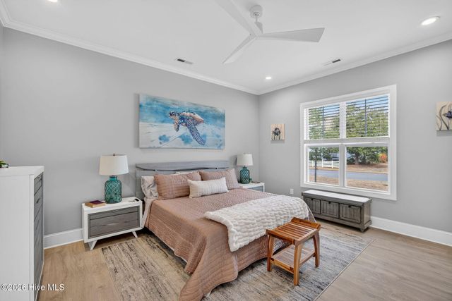 332 Cornubia Drive, Castle Hayne, NC 28429