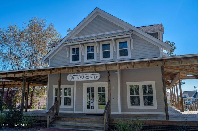 332 Cornubia Drive, Castle Hayne, NC 28429