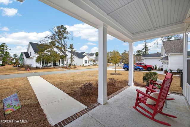 332 Cornubia Drive, Castle Hayne, NC 28429