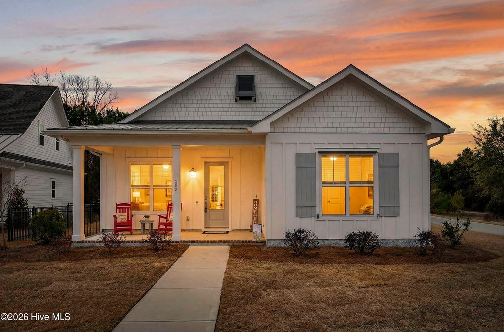 332 Cornubia Drive, Castle Hayne, NC 28429