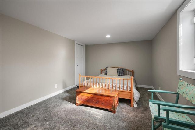 7 Diana Court, Portage, IN 46368