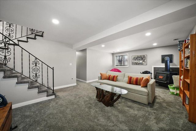 7 Diana Court, Portage, IN 46368