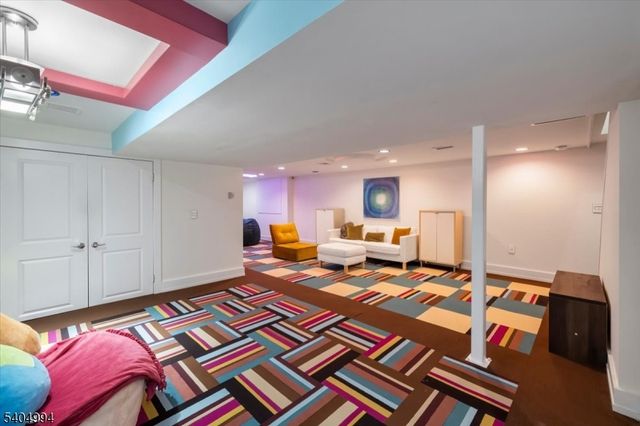 827 Alden Rd, Paramus Boro, NJ 07652