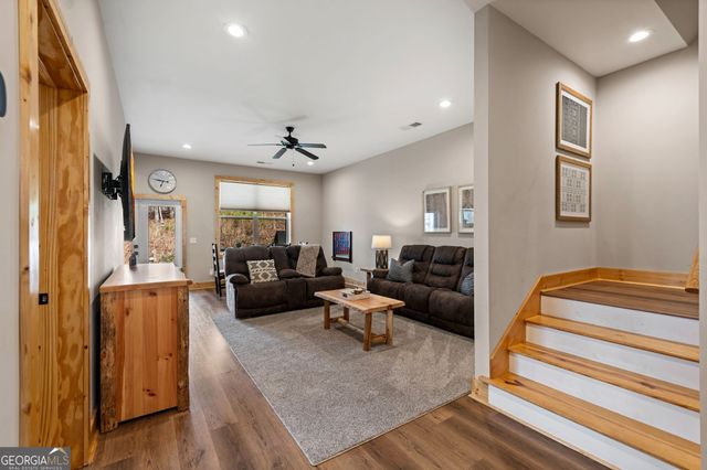 156 Ridgecrest Court, Ellijay, GA 30540