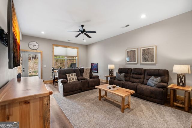 156 Ridgecrest Court, Ellijay, GA 30540