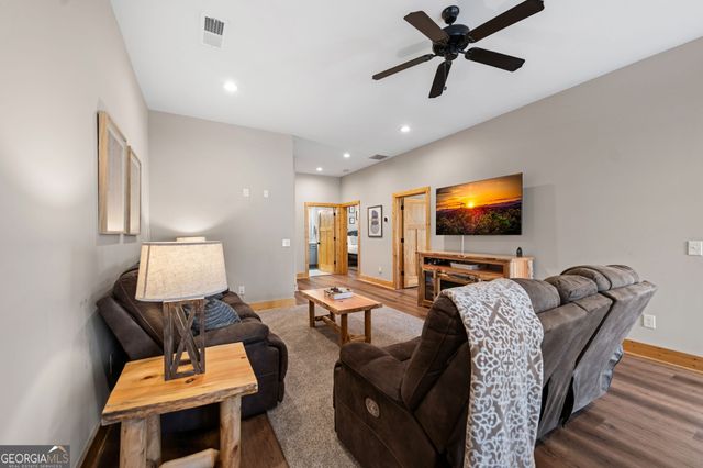 156 Ridgecrest Court, Ellijay, GA 30540