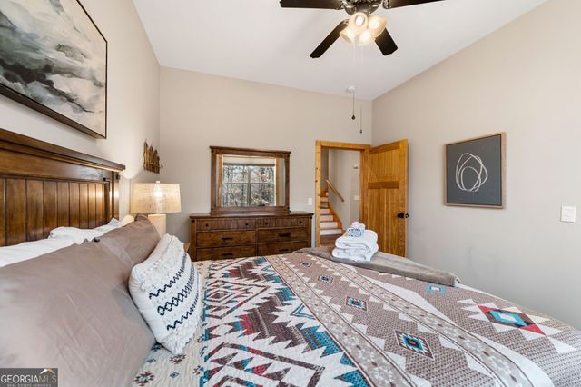 156 Ridgecrest Court, Ellijay, GA 30540