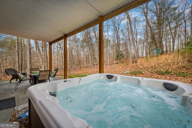 156 Ridgecrest Court, Ellijay, GA 30540