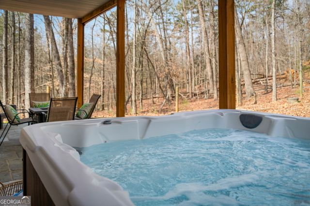 156 Ridgecrest Court, Ellijay, GA 30540