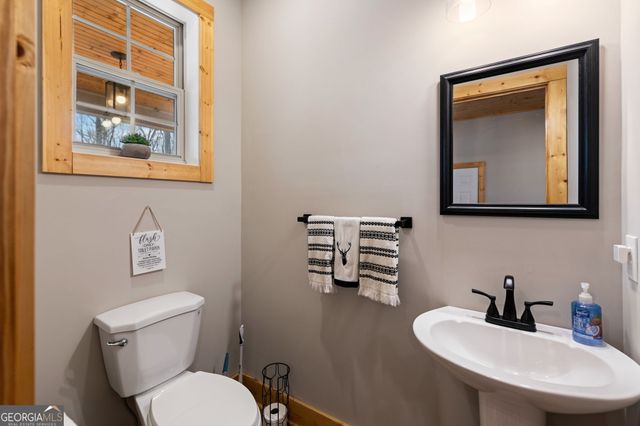 156 Ridgecrest Court, Ellijay, GA 30540