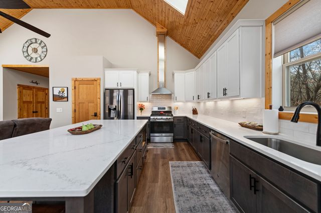 156 Ridgecrest Court, Ellijay, GA 30540